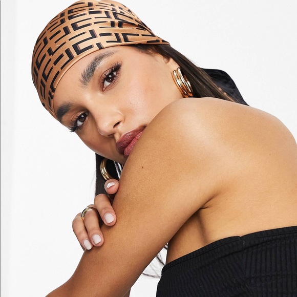 ASOS scarf - Picture 6 of 8